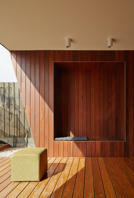 Thornbury House contemporary-deck