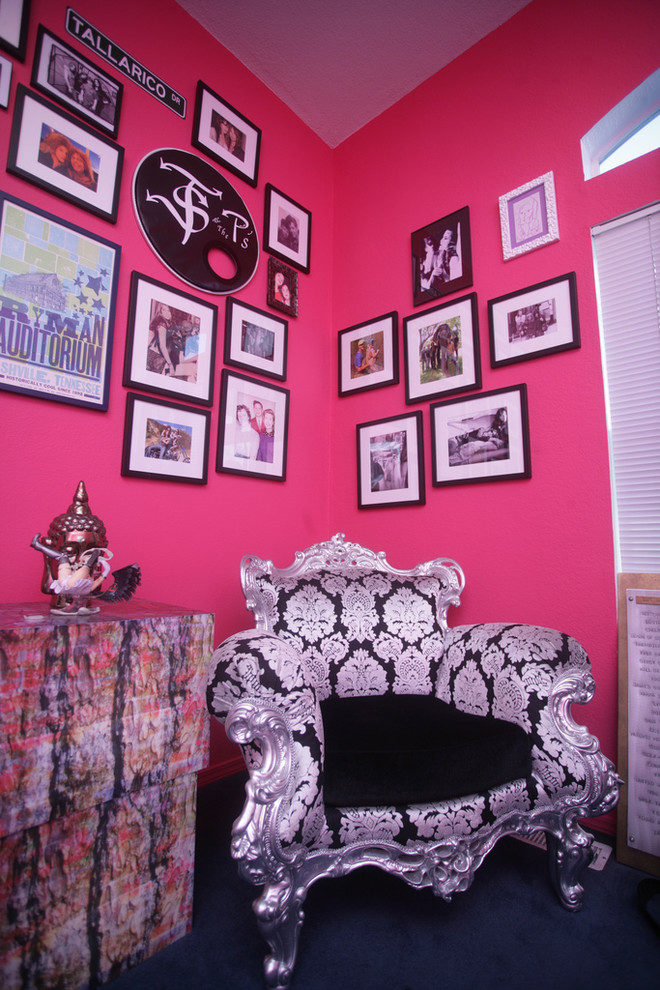 Example of an eclectic home office design in Los Angeles