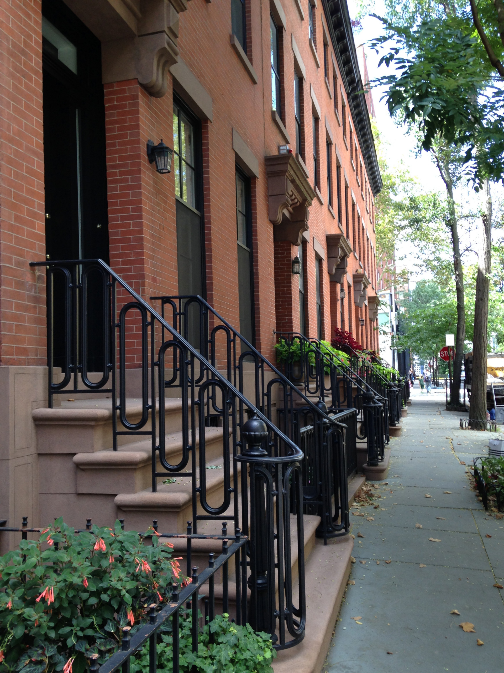 Brooklyn Heights Brick Row House: Bride's Row
