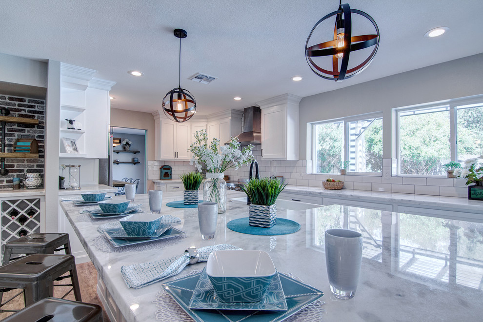 Dining room - transitional dining room idea in Phoenix