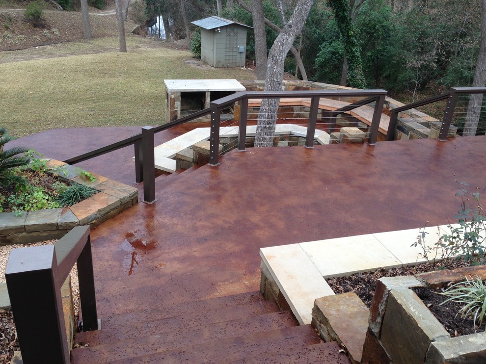 Stained Concrete Patio Planter Walls And Steel Wire Railing By