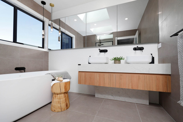 Our bathrooms - Contemporary - Bathroom - Sydney - by King Homes NSW ...
