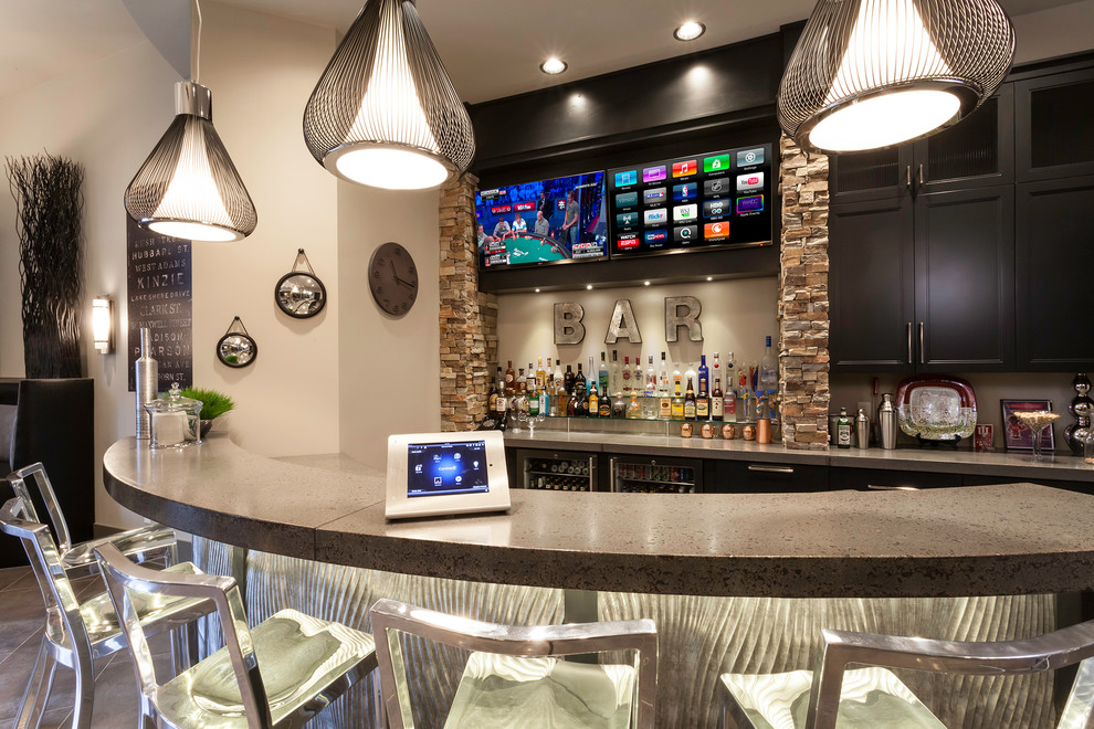 This is an example of a modern home bar in Indianapolis.
