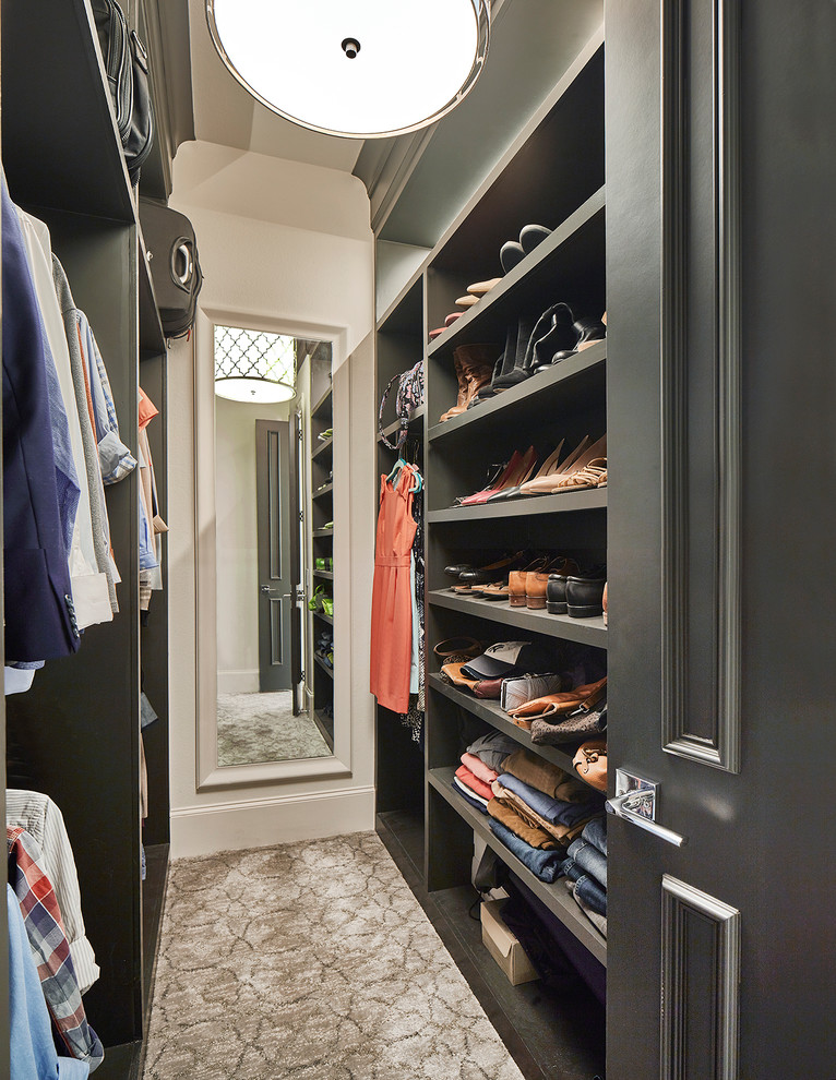 Design ideas for a traditional storage and wardrobe in Dallas.