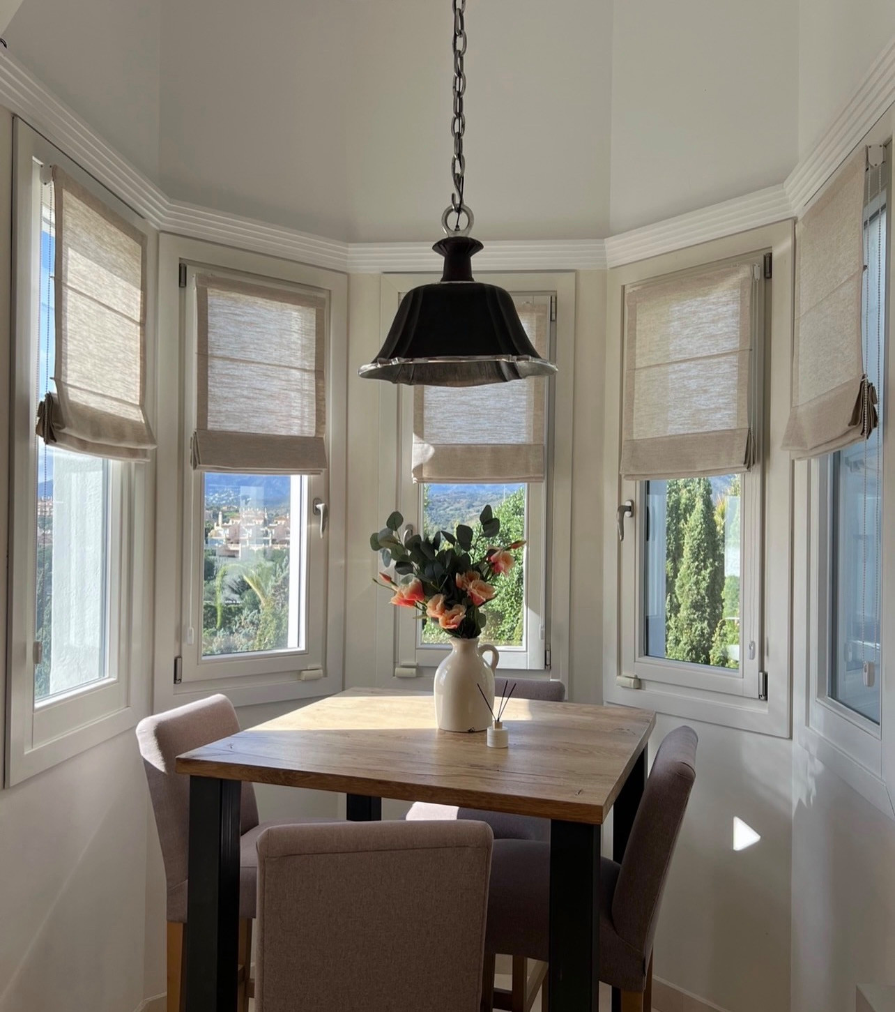 ROMAN BLINDS