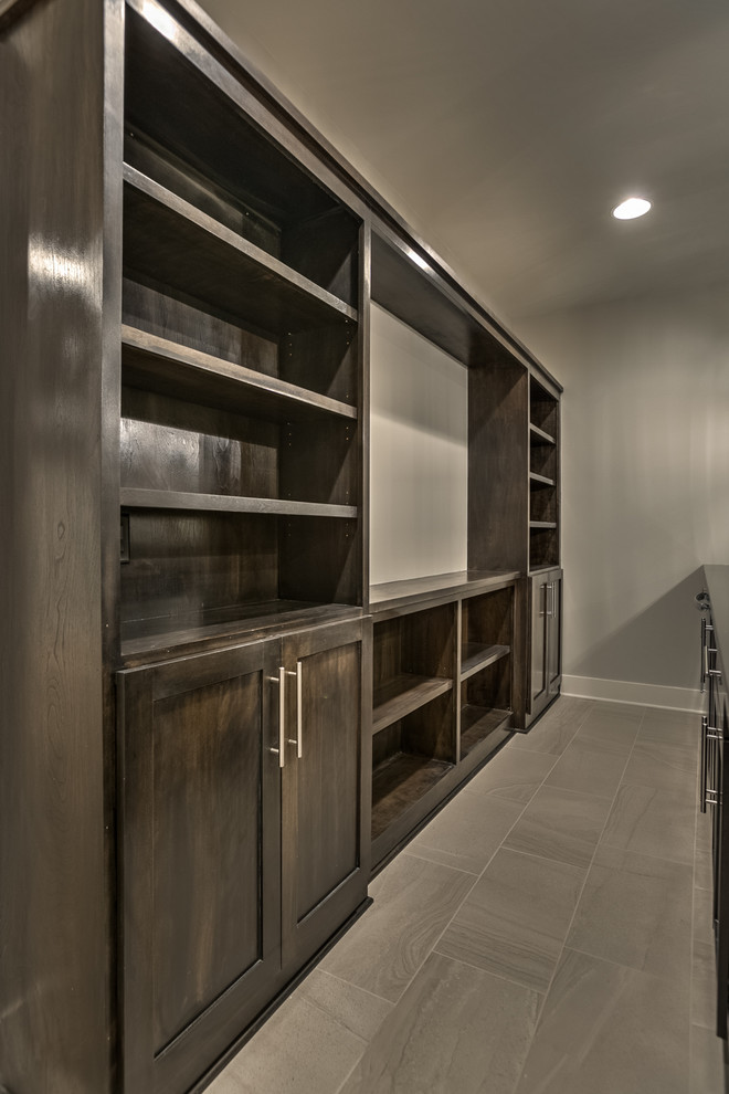 Transitional home design photo in Omaha