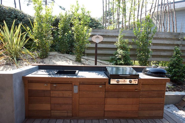 Villa MC contemporary-deck