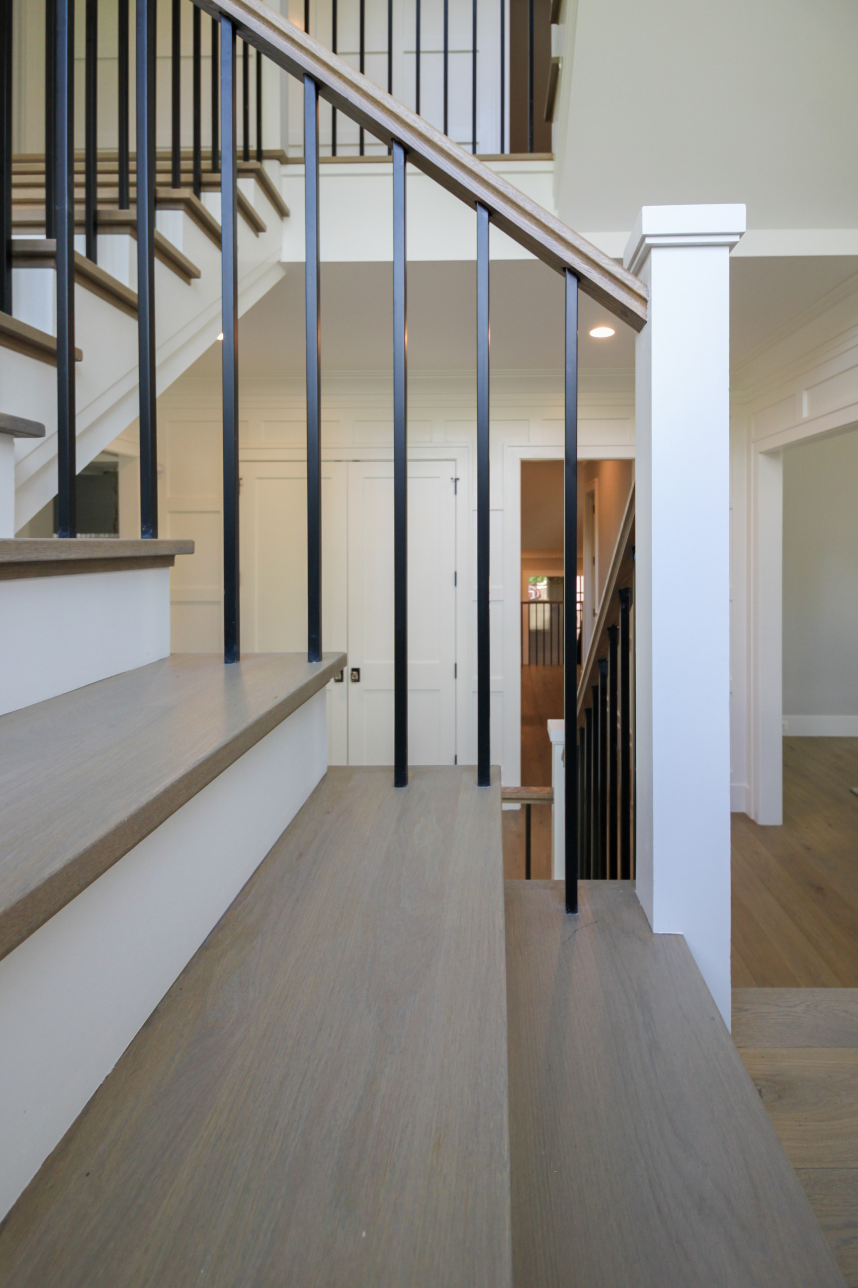 87_Welcoming and Functional Contemporary U-shaped Staircase, Arlington, VA 22207