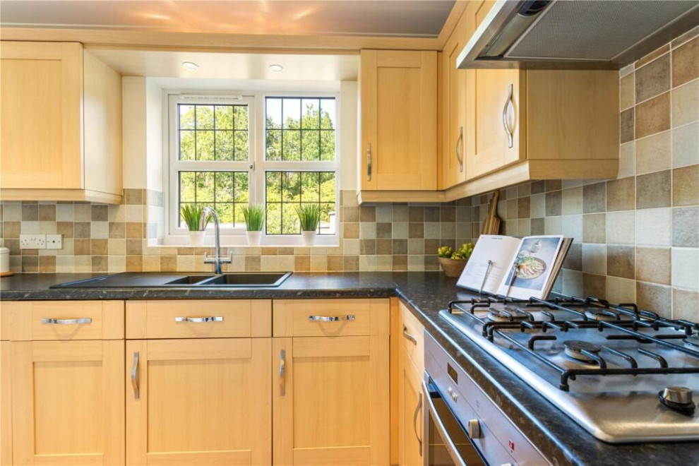 2 Sandpiper Way - Stage to Sell
