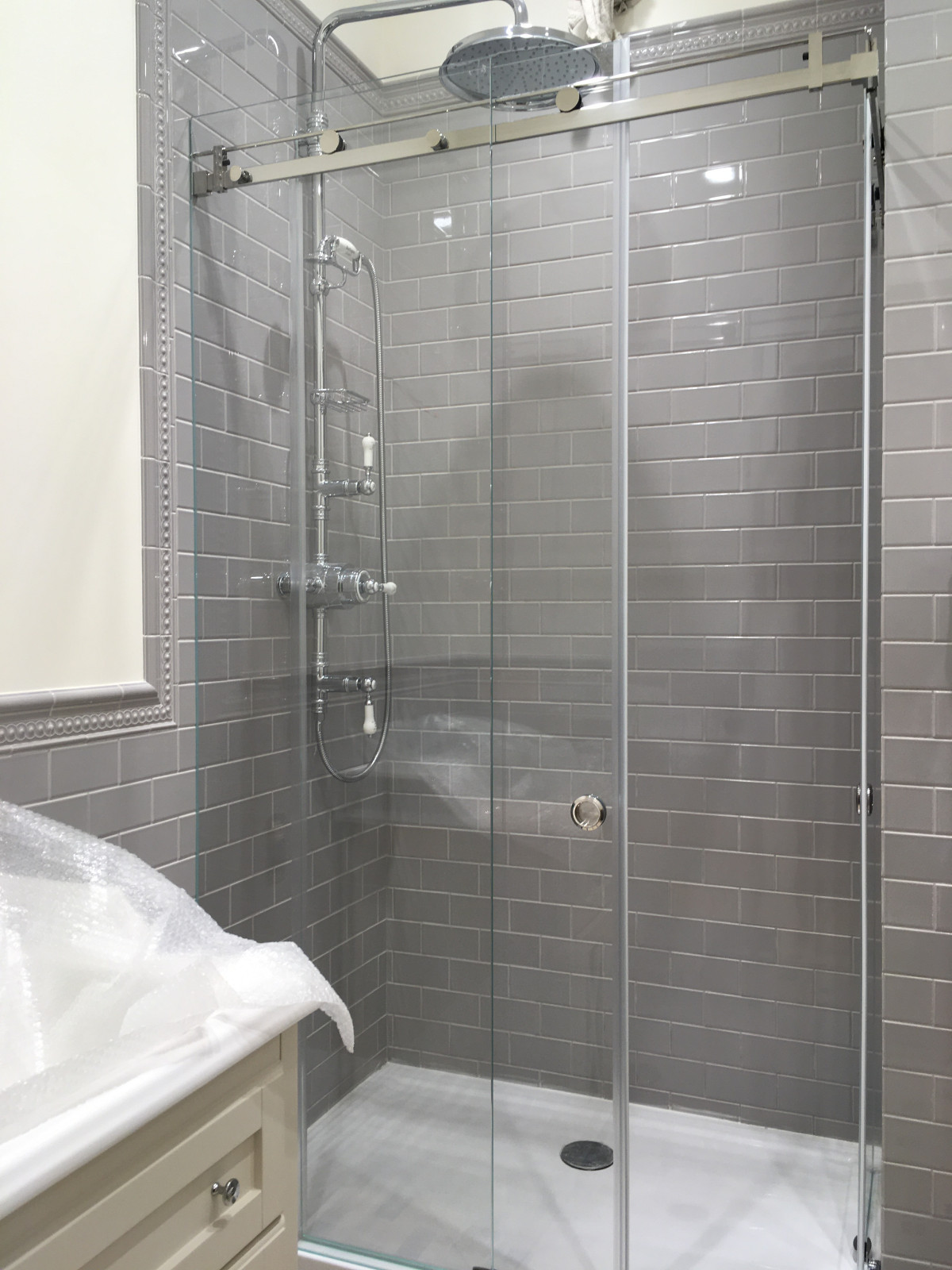 Душевая кабина в квартире