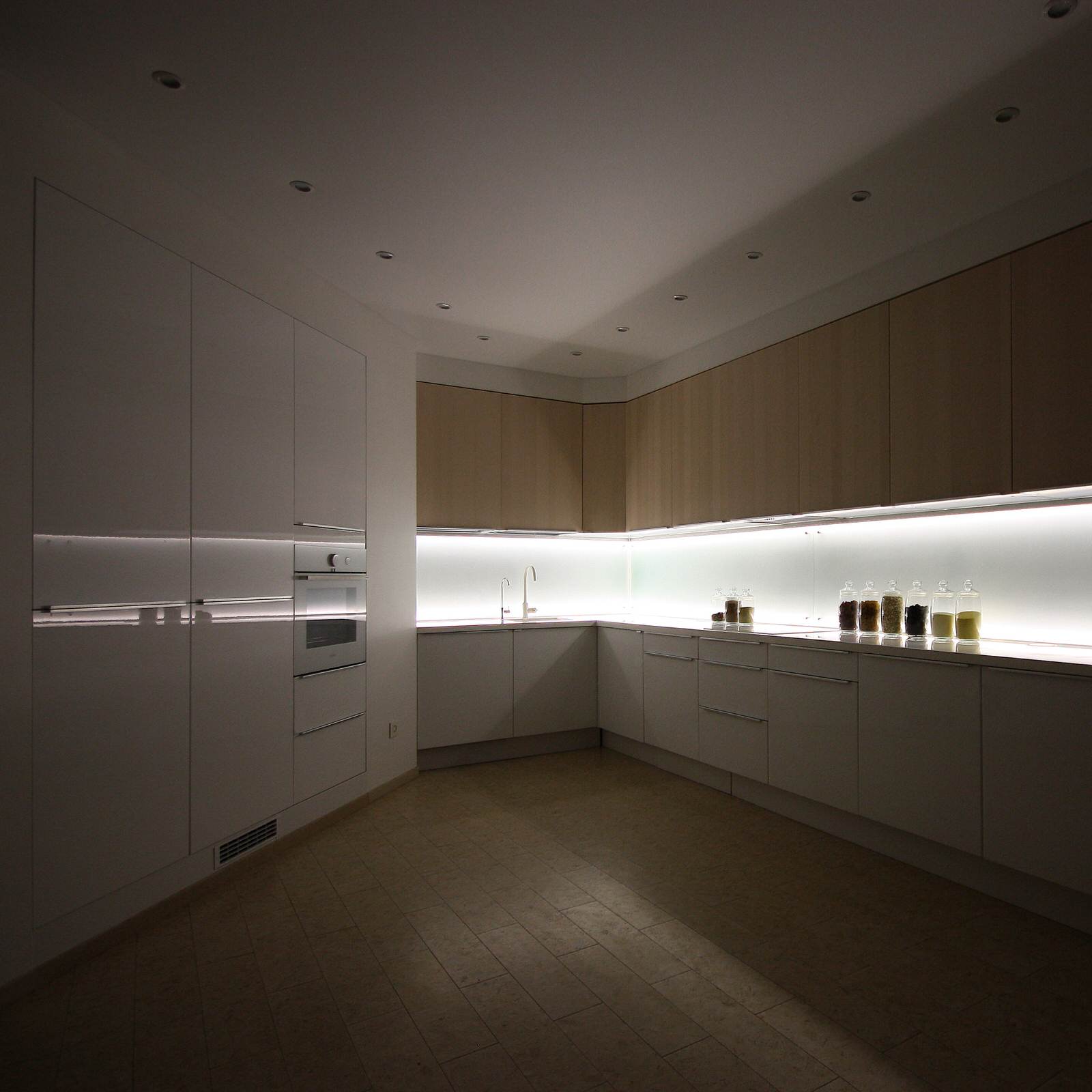 Белый минимализм