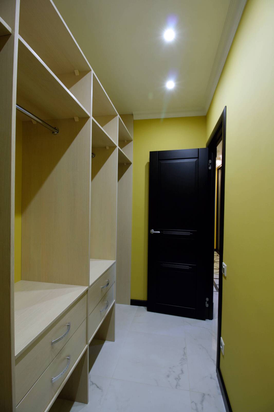 Квартира для молодей девушки