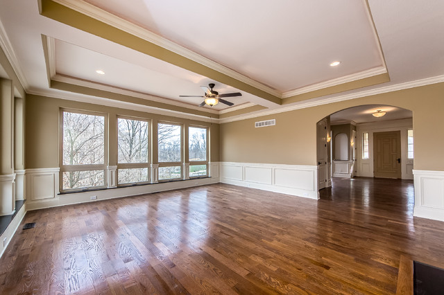 Home design - transitional home design idea in Columbus