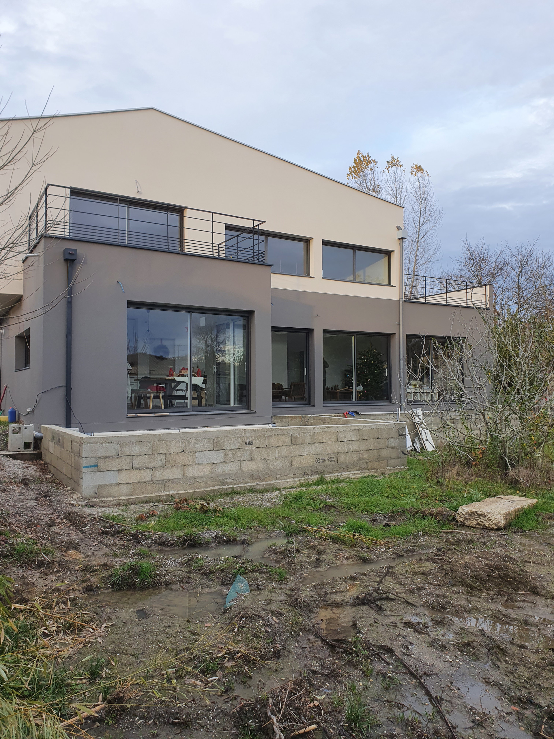 Installation d'un garde corps pour toit terrasse