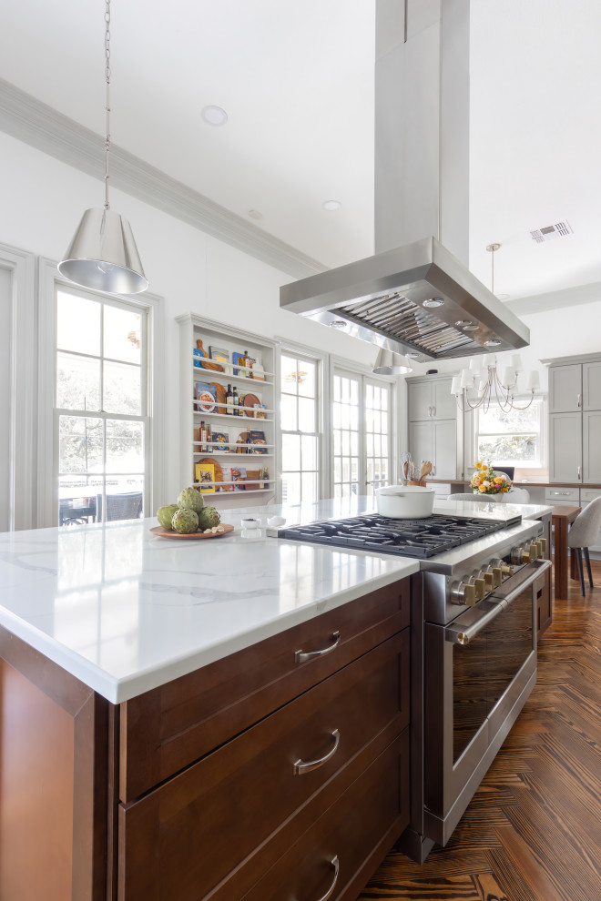 Kitchen - kitchen idea in Austin