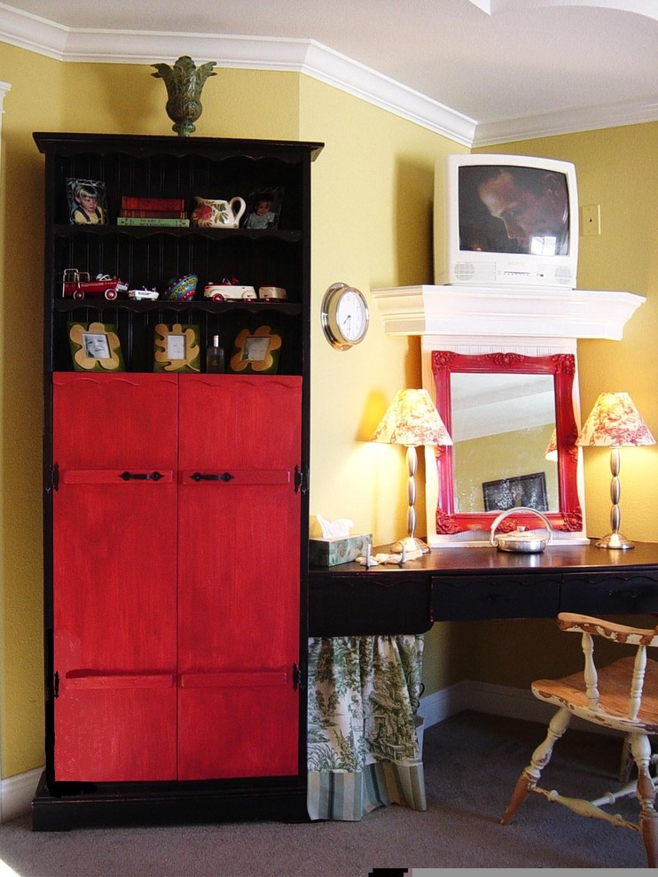 Master Bedroom Built In Cabinet And Makeup Table Eclectic