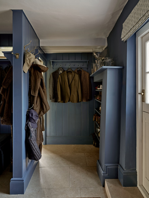 Vale Farm farmhouse-entry