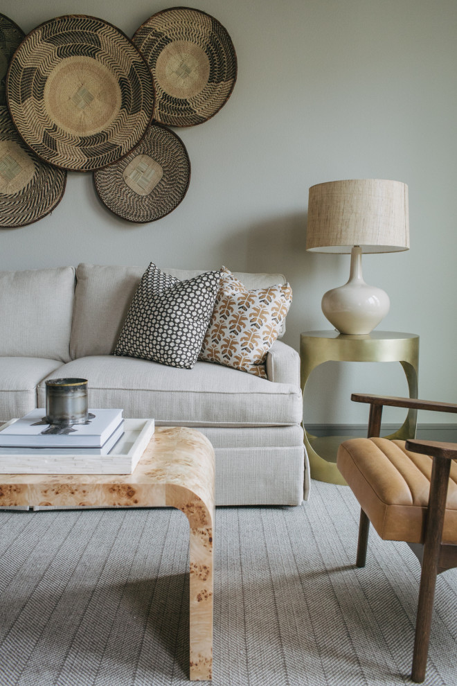 Transitional home design photo in Austin