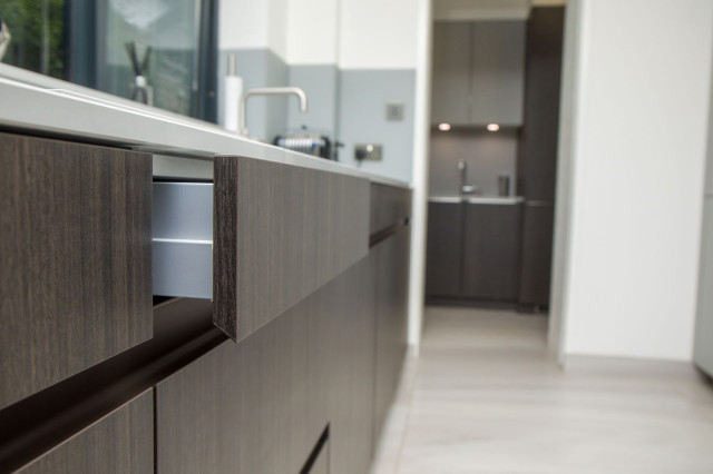 LEICHT Orlando-A Kitchen in Mountain Robinia - Rotherham modern-kitchen