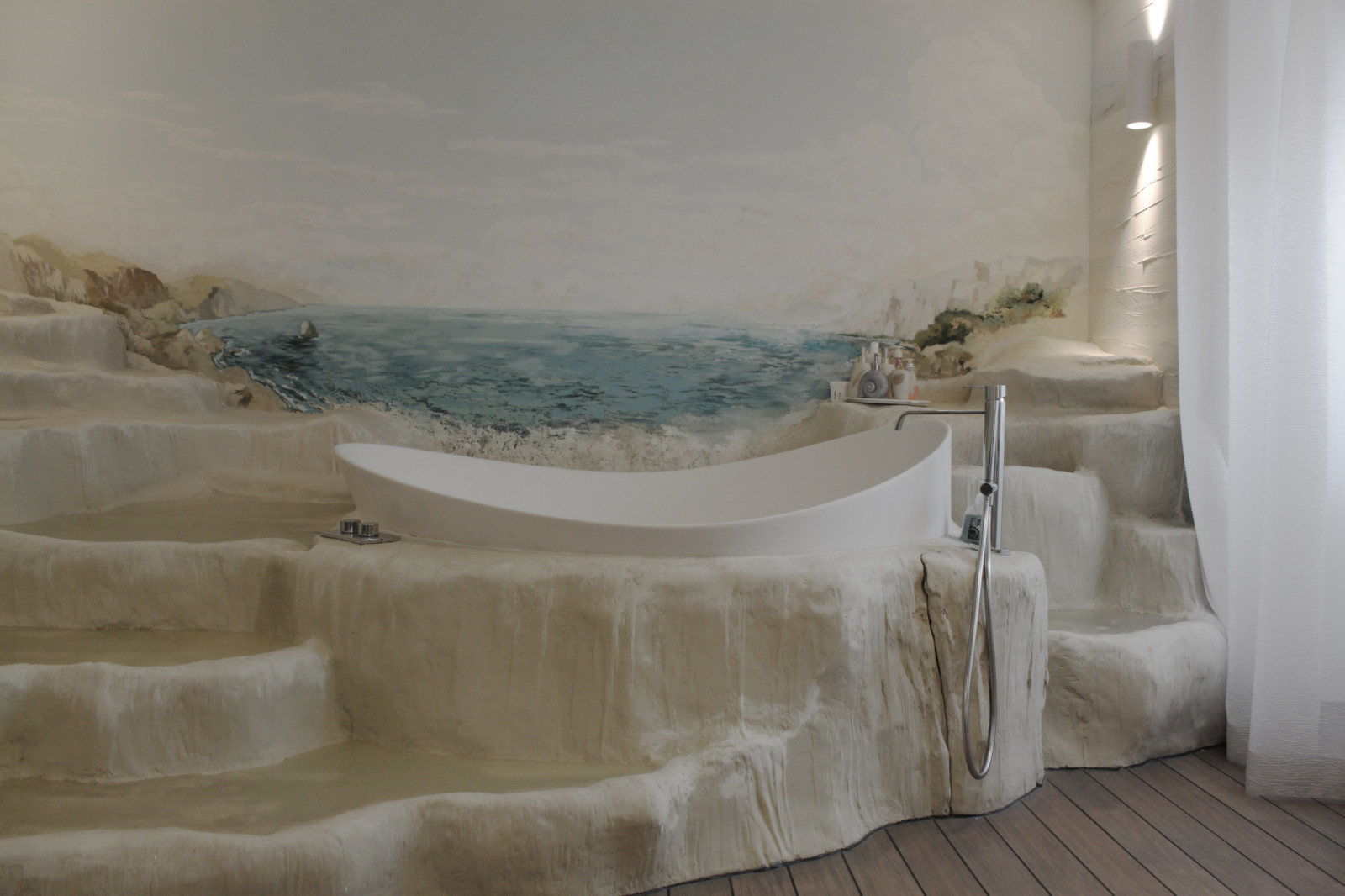 Реконструкция интерьера в загородном доме