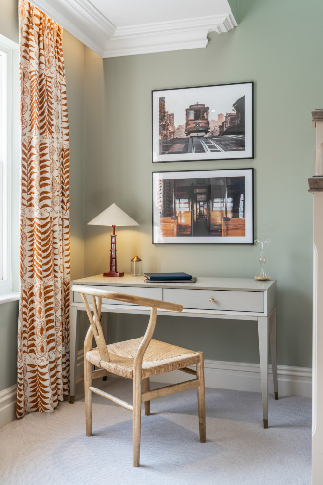 Transitional home office photo in London