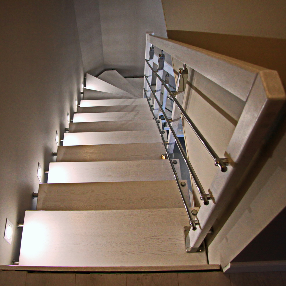 Челюскинцев 101