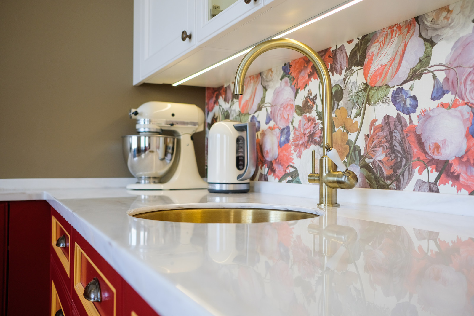 Воскрешение феникса. Кухня установлена в Казани.