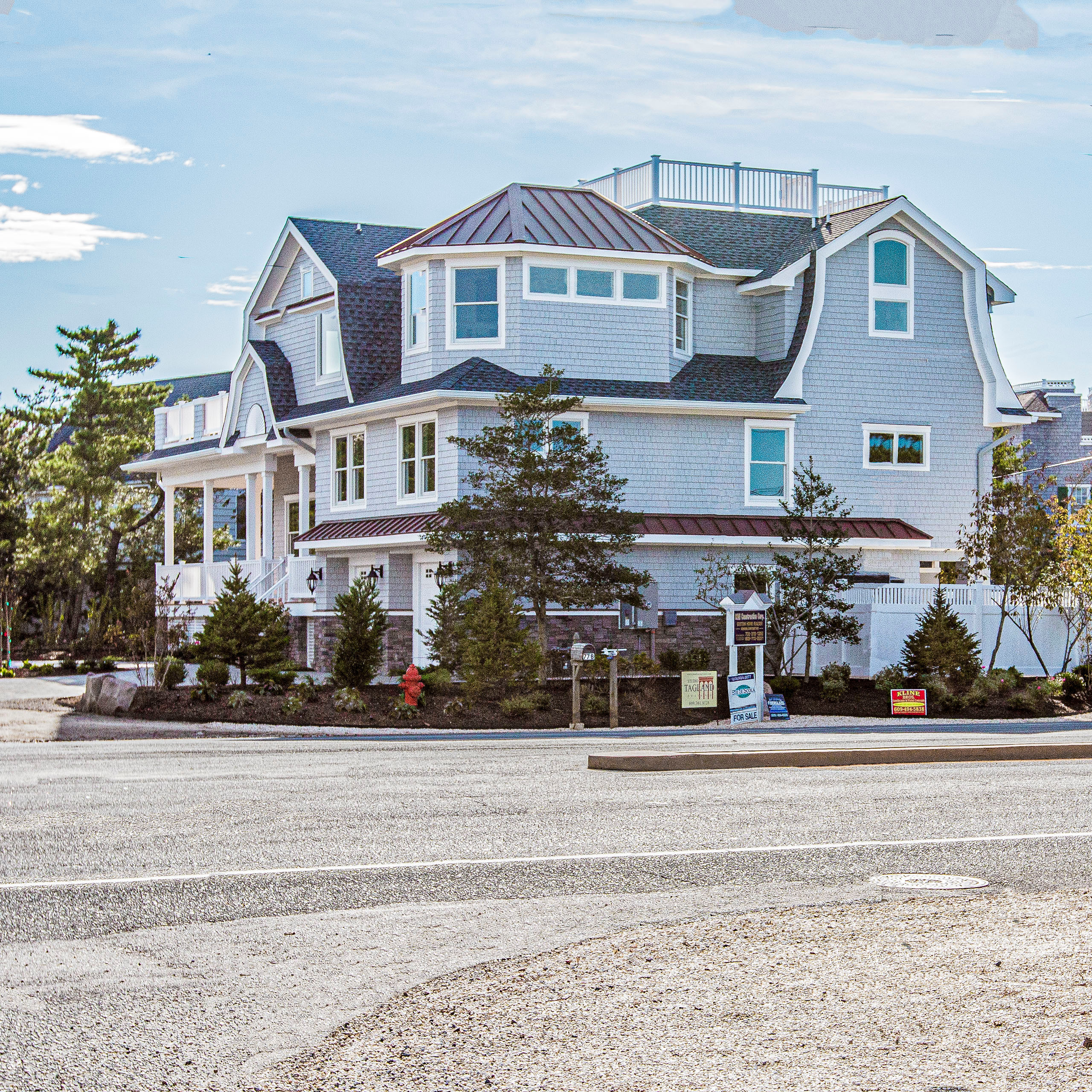 LOVELADIES, LBI Sandy Lane Home