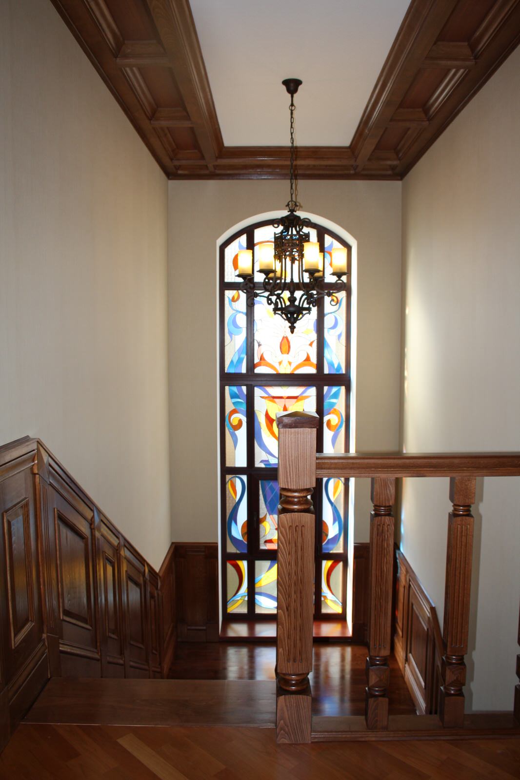 Холл частного дома в классическом стиле