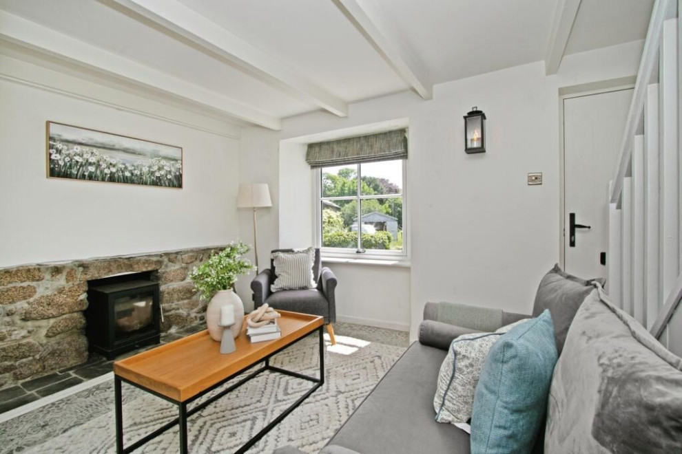 Peters Terrace - Staged to Sell