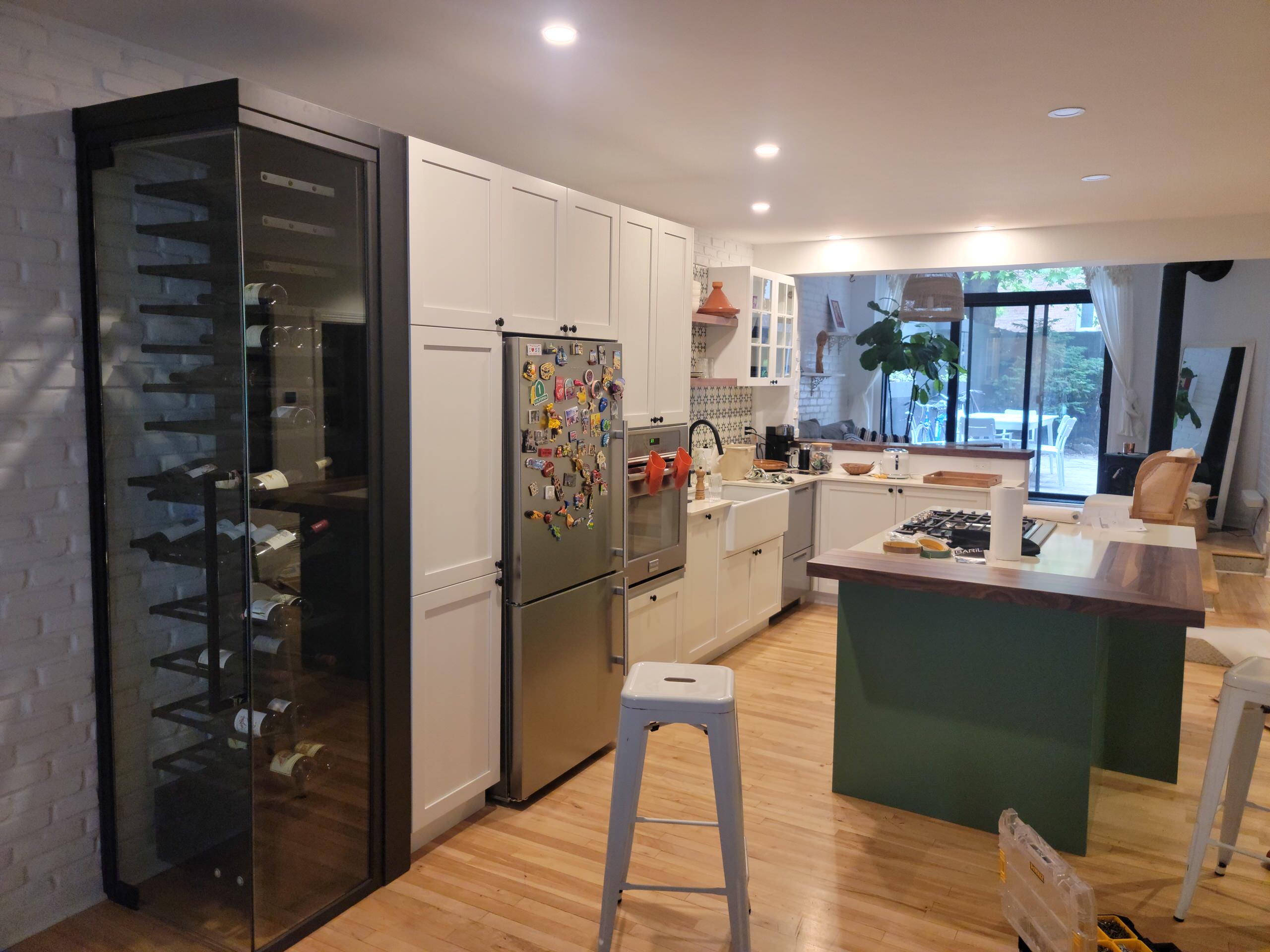 TWO TONE MODERN KITCHEN 1