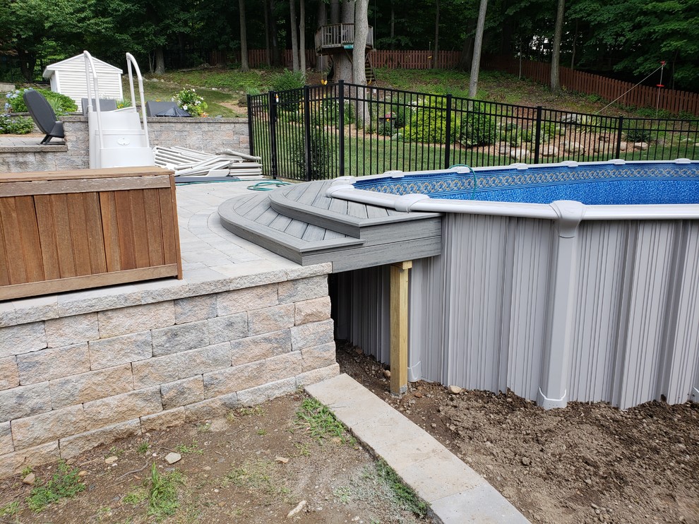 Deck - transitional deck idea in New York