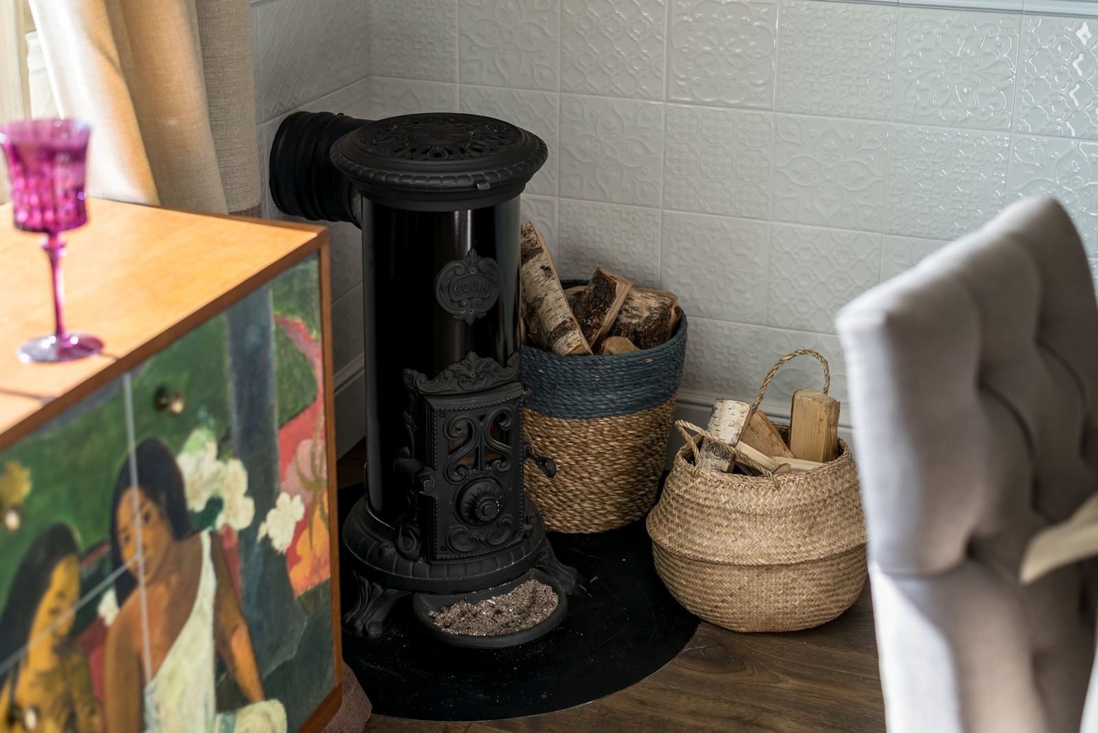 Дачная гостиная с лежанкой