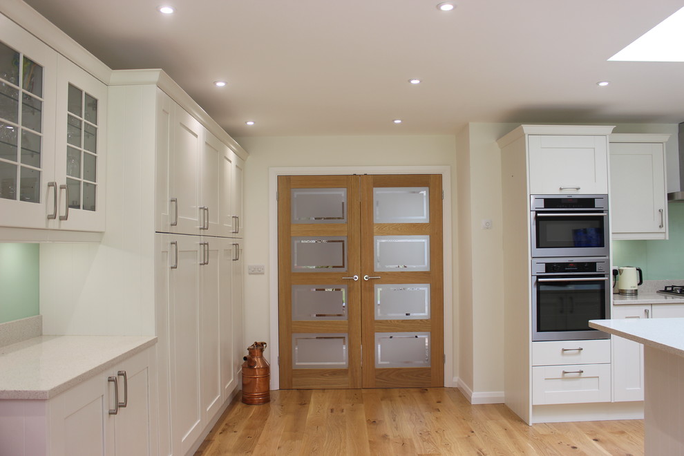 Minimalist home design photo in Sussex