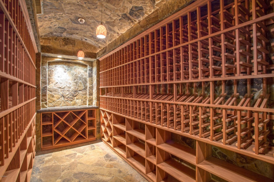 Винный погреб