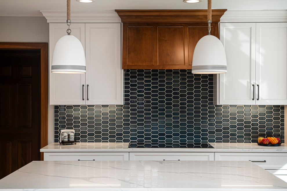 Kitchen - contemporary kitchen idea in Indianapolis