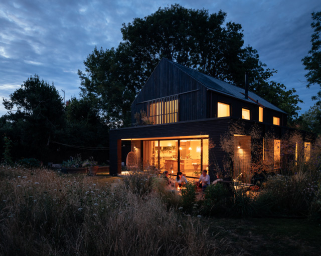 Black Timber House contemporary-house-exterior