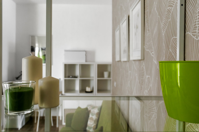 GREEN - Tropical Style | 60 MQ tropical-living-room