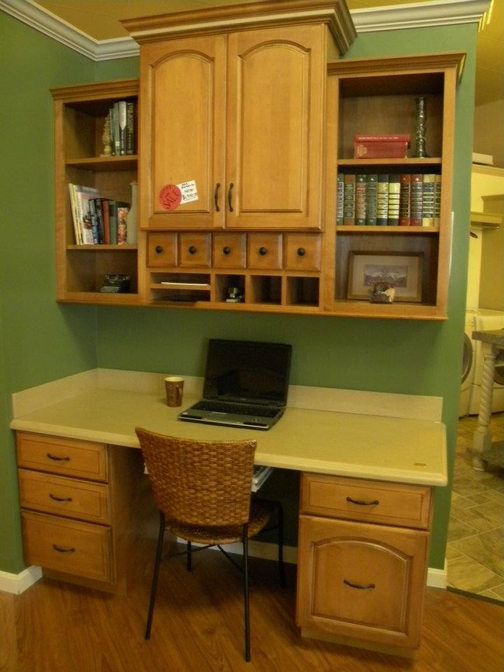 Kitchen - traditional kitchen idea
