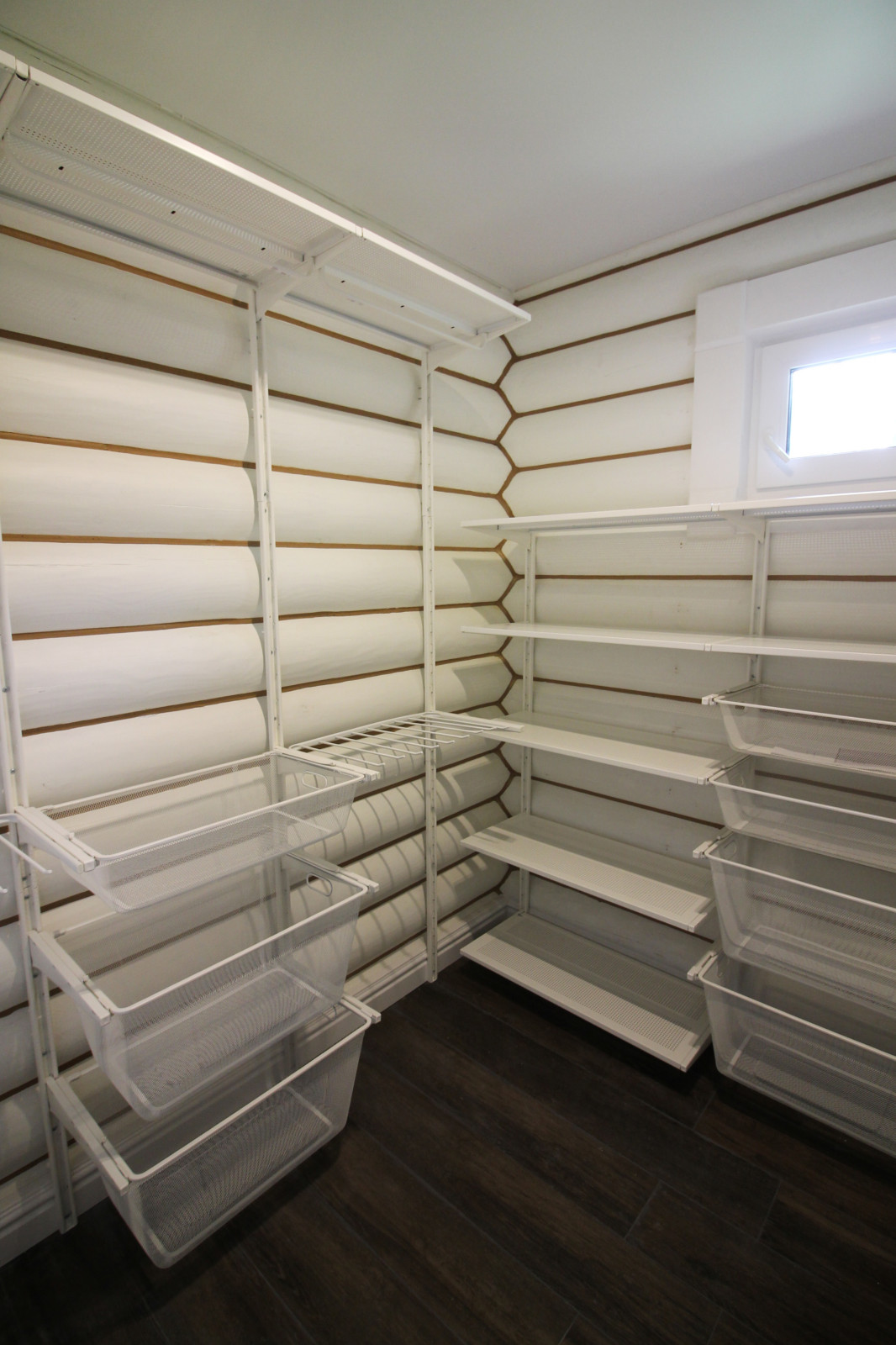 Срубовой коттедж 38 в п.Рощино, Ленинградская обл. Царство-Королевство