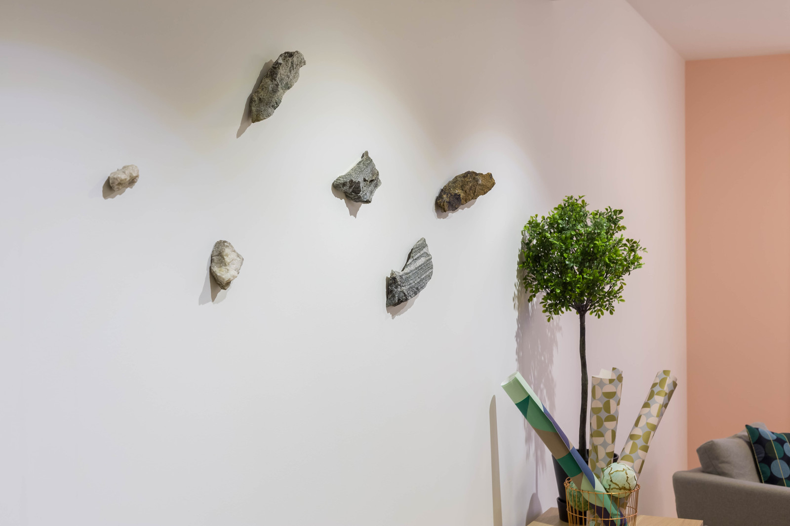 Зефирно-розовый скандинавский