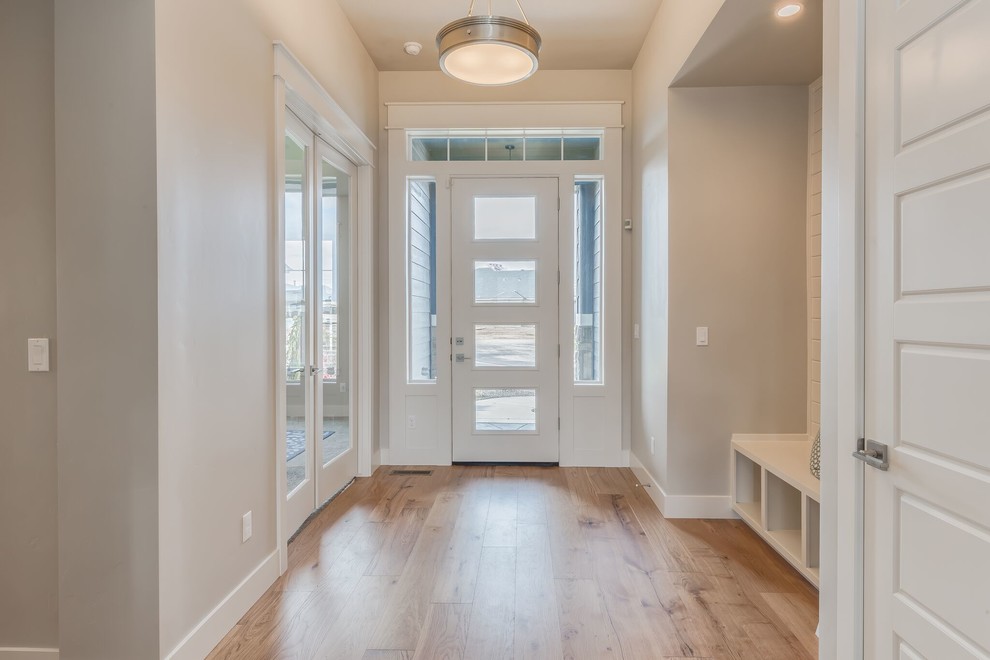 Entryway - entryway idea in Boise