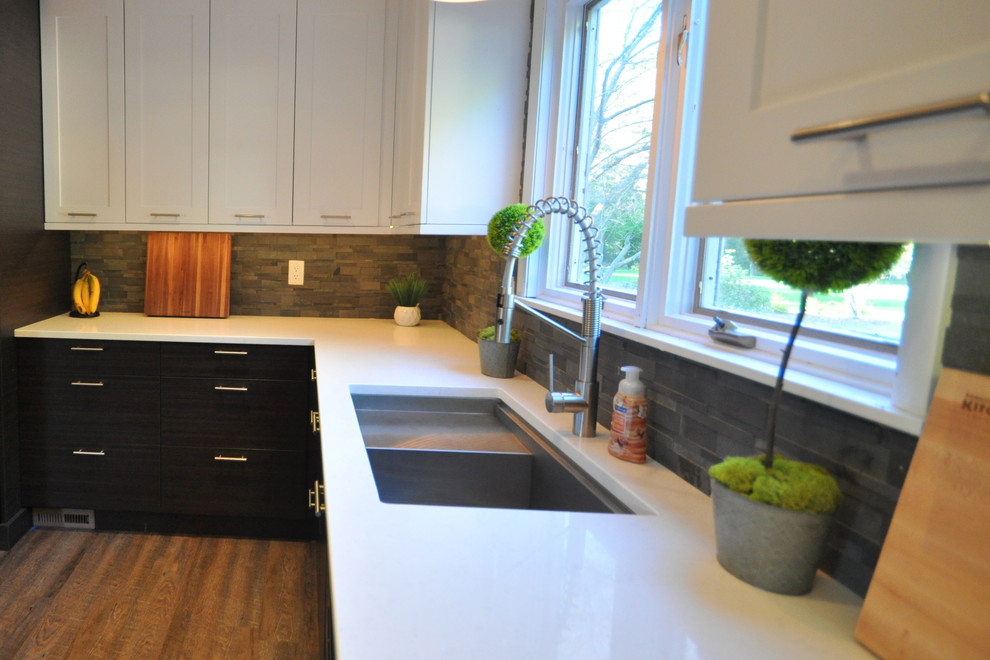 Inspiration for a transitional kitchen remodel in Chicago