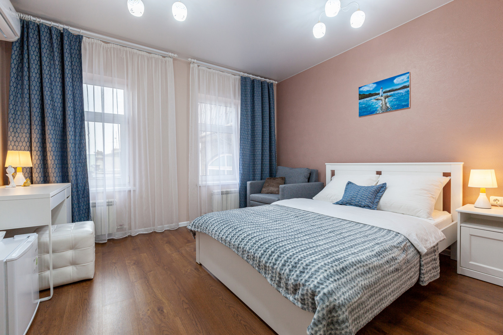 Апартаменты «Wood&Gold»