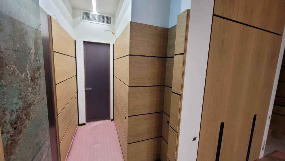 Панели и мебель. Отделка квартиры на Тореза.