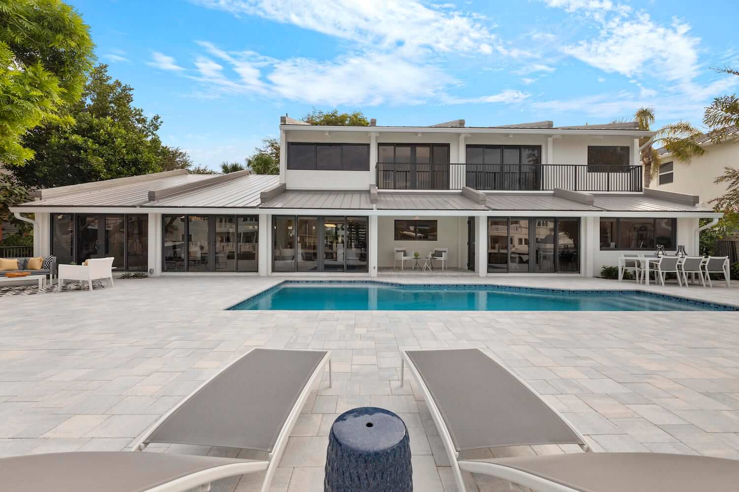 943 Evergreen Residence