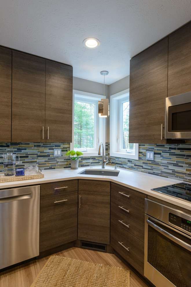Transitional kitchen photo in Manchester