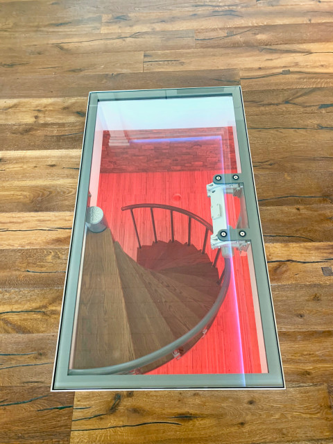 Glass Trap Door Custom Wine Cellar - Contemporaneo - Cantina - San Diego -  di Scorziell Development, Inc. | Houzz