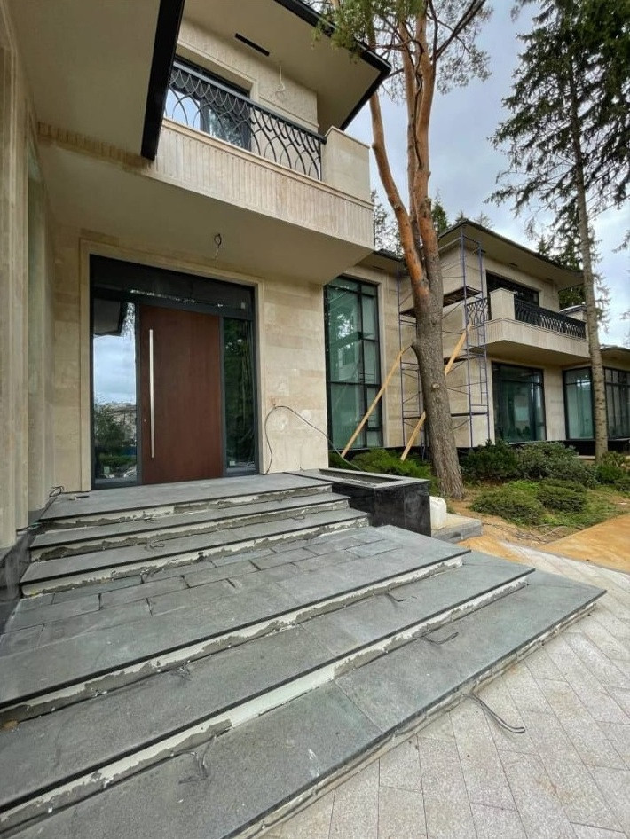 Облицовка двери из натурального шпона дуба