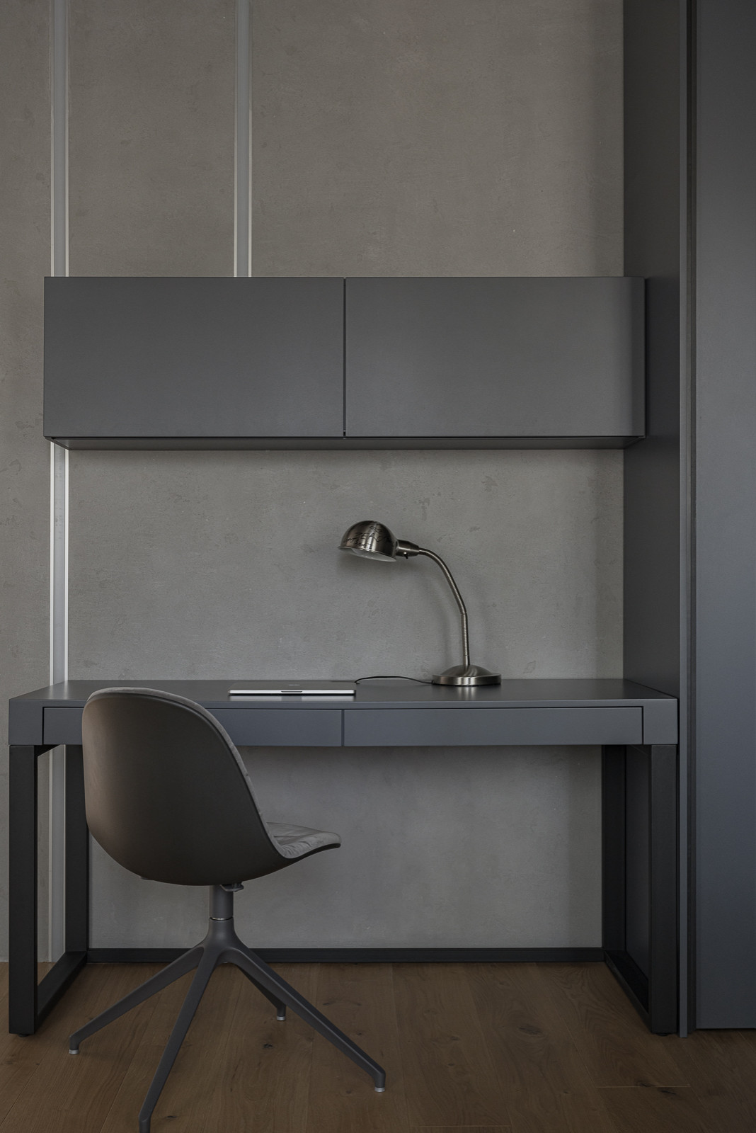 Мебельное наполнение загородного дома. "Родовое гнездо" отца и двух сыновей.